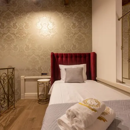 Capolavoro Hotel *